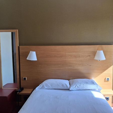 Hotel Tour Maje Rodez Exterior photo